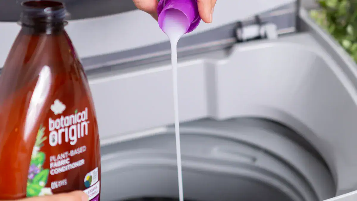 Fabuloso: Not a Primary Laundry Detergent