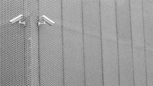 how far apart are wall