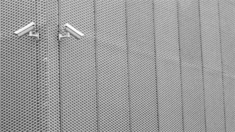 how far apart are wall