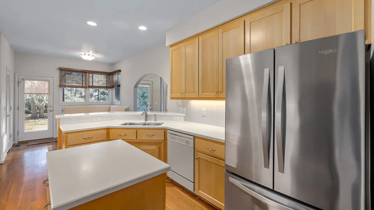 Light Countertop Ideas for Honey Oak