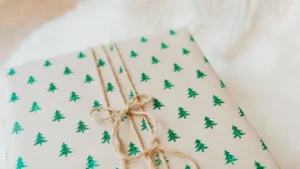5 Creative DIY Gift Wrap Designs for easy homemade wrapping paper