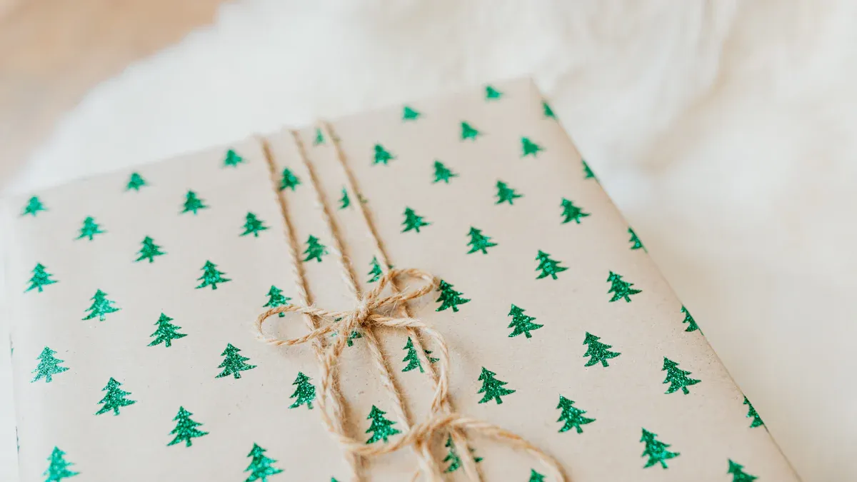 5 Creative DIY Gift Wrap Designs for easy homemade wrapping paper