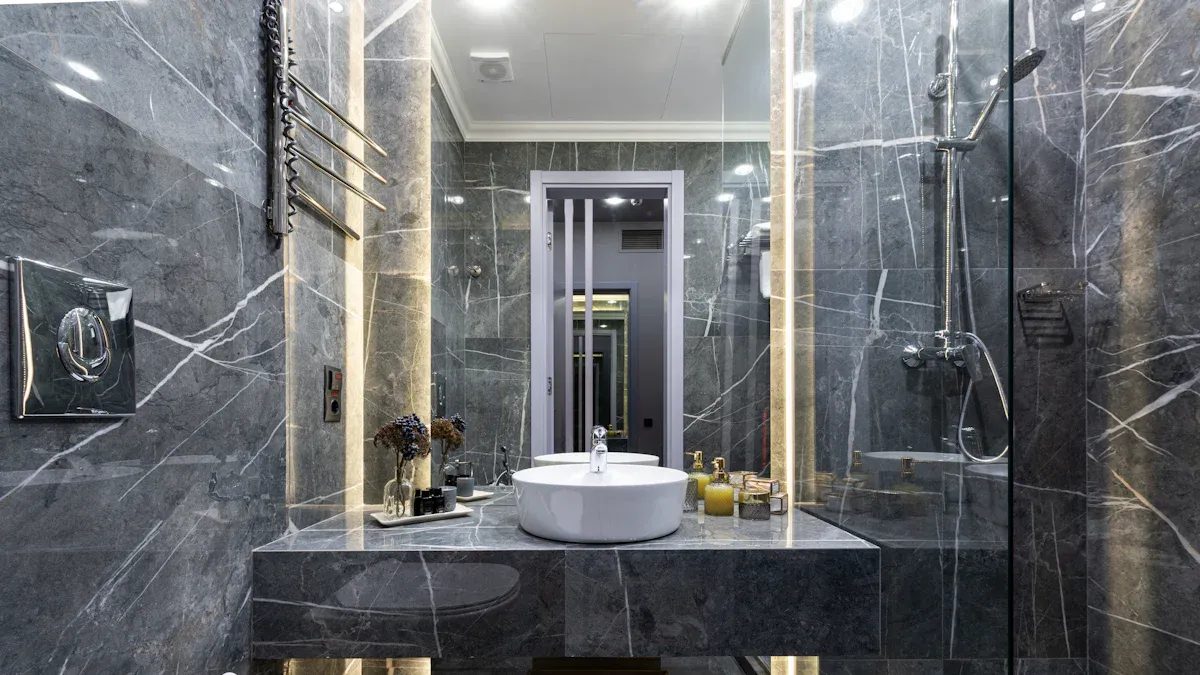 Black Hardware Ideas for the Bathroom