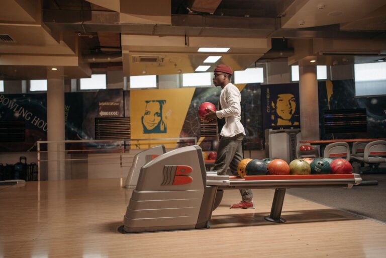 How to Clean a Bowling Ball? Safe Steps at Home