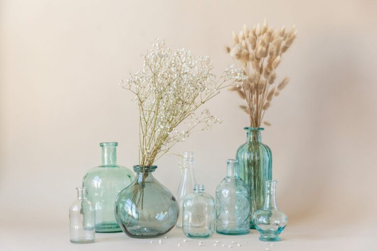 How to Clean a Cloudy Glass Vase? 5 Safe Methods