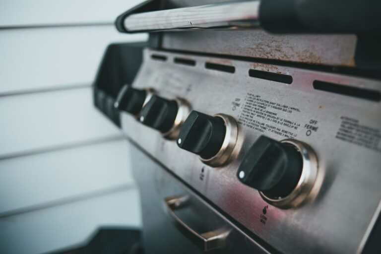 How to Clean a Stainless Steel Grill? Safe Steps