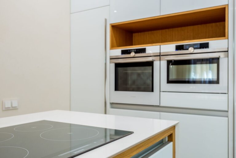 How to Clean an Oven Without Chemicals? Safe, Simple Steps