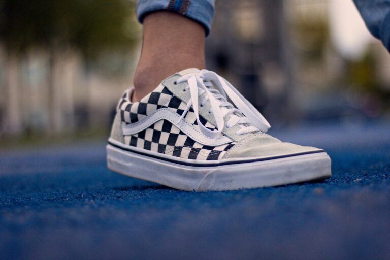 How to Get Smoke Smell Out of Shoes